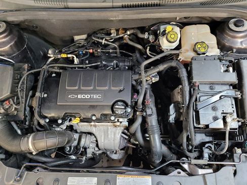 Used 2016 Chevrolet Cruze LT image 30