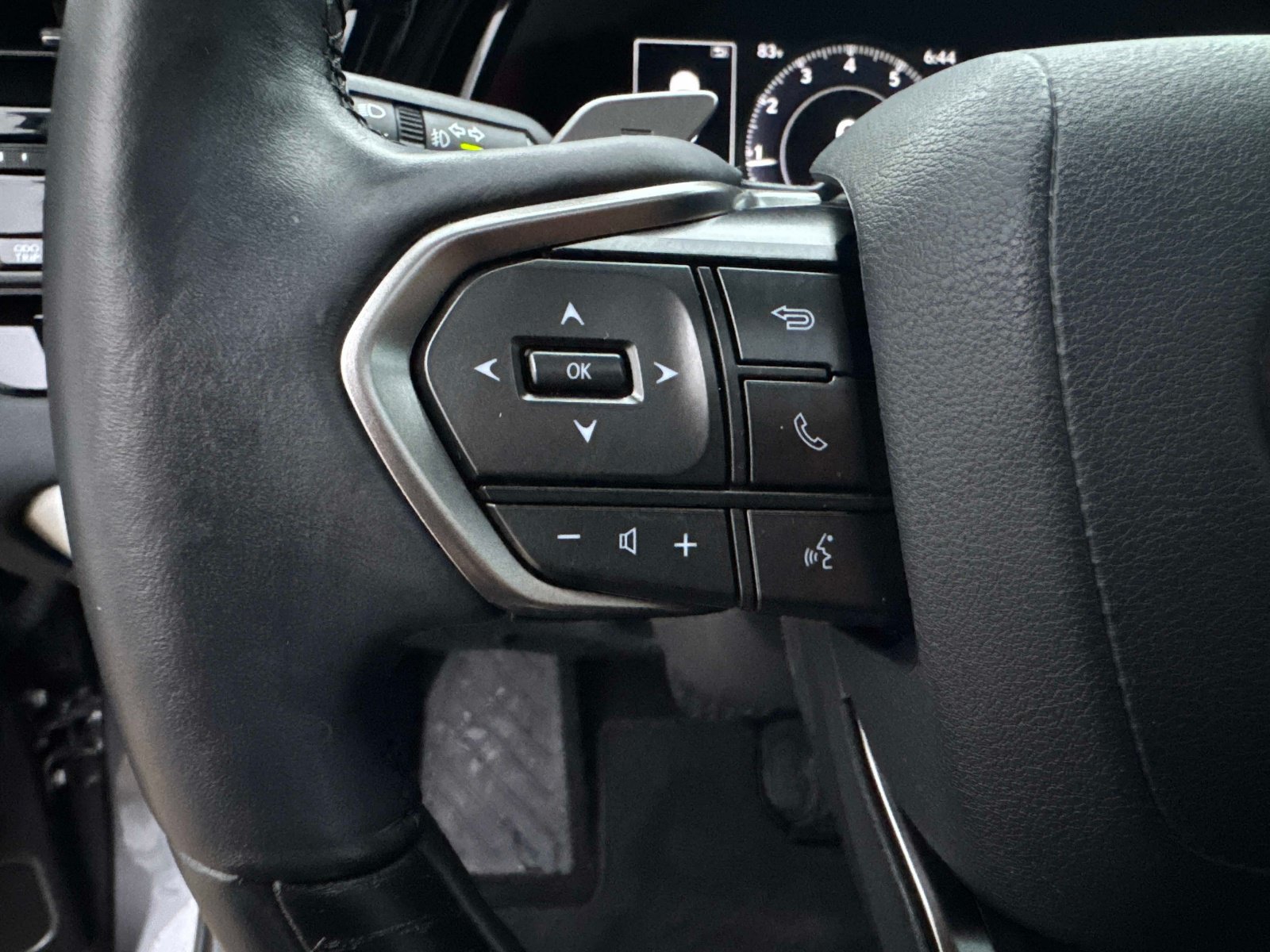 Used 2024 Lexus RX 350 Premium w/ Accessory Package (Z1) FWD image 32