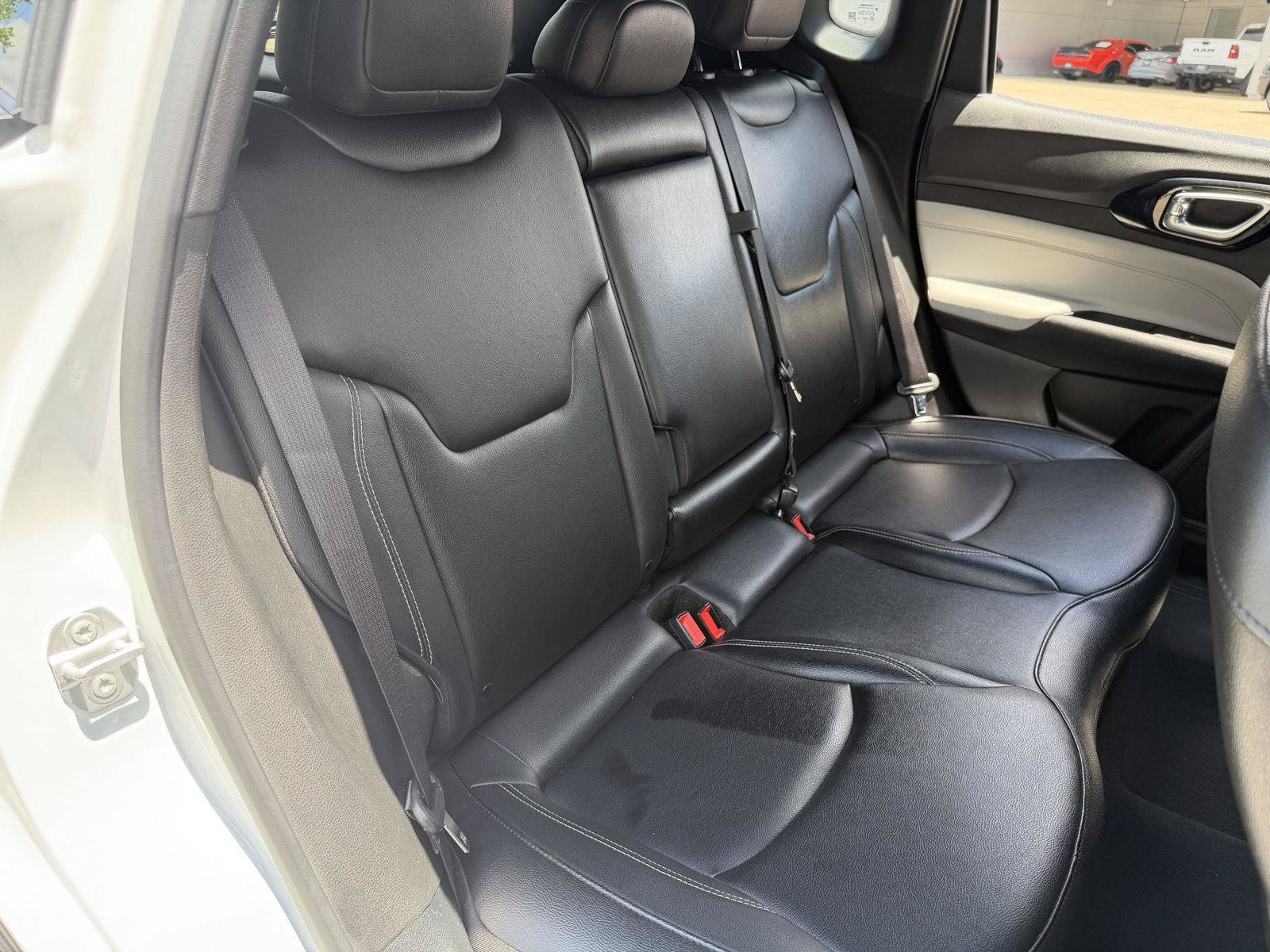 Certified 2025 Jeep Compass Limited AWD/4WD image 19