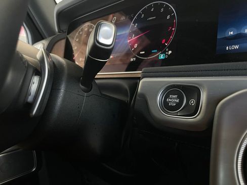 Used 2025 Mercedes-Benz G 550 image 31