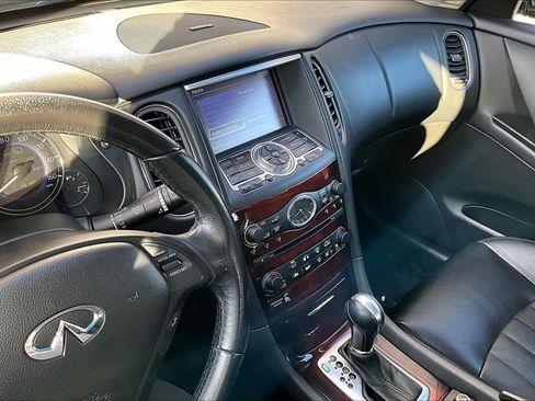 Used 2015 INFINITI QX50 Journey w/ Premium Package image 31