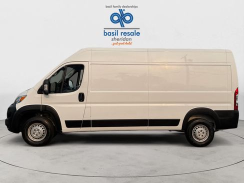 Used 2026 RAM ProMaster 2500 w/ Convenience Group FWD image 3