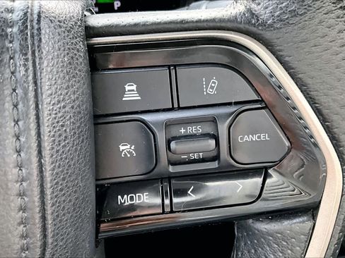 Used 2023 Toyota Tundra Limited image 22