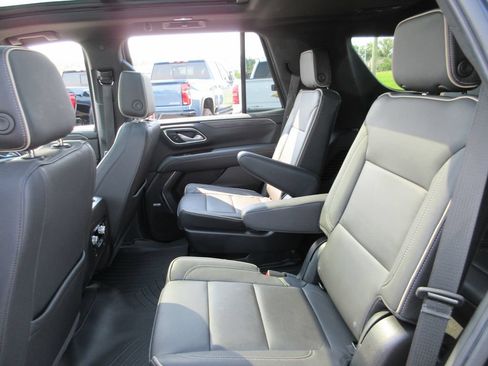 Certified 2022 GMC Yukon SLT w/ SLT Premium Package RWD image 23