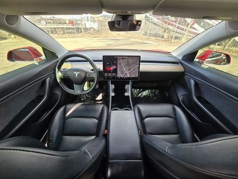 Used 2018 Tesla Model 3 image 20