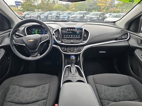 Used 2018 Chevrolet Volt LT image 21