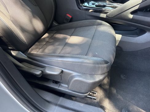 Used 2023 Buick Envision Preferred image 23