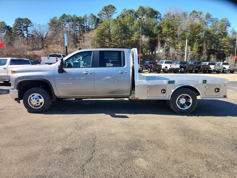 New 2026 Chevrolet Silverado 3500 LT w/ Convenience Package image 4