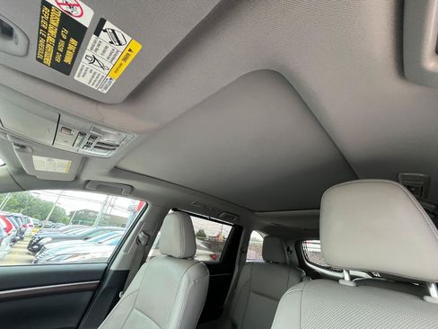 Used 2016 Toyota Highlander Limited Platinum AWD/4WD image 35