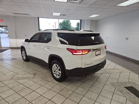 Used 2020 Chevrolet Traverse LT w/ Driver Confidence II Package AWD/4WD image 5