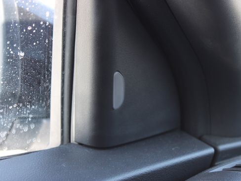 Certified 2023 Nissan Kicks SR w/ SR Premium Package image 27