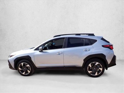 Used 2024 Subaru Crosstrek 2.5i Limited AWD/4WD image 2