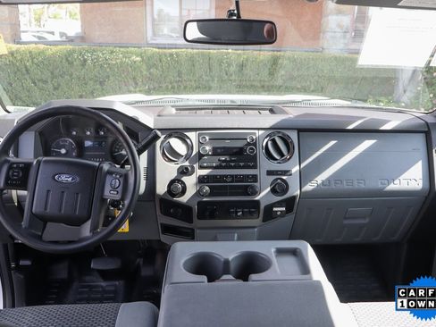 Used 2016 Ford F550 4x4 Crew Cab Super Duty image 24