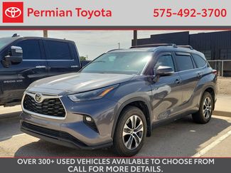 Used 2024 Toyota Highlander XLE AWD/4WD video 1