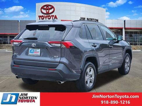 Used 2024 Toyota RAV4 XLE FWD image 5