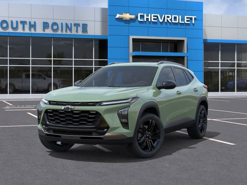 New 2026 Chevrolet Trax ACTIV w/ Sunroof Package FWD image 6