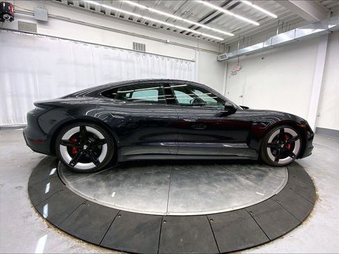 Used 2025 Porsche Taycan 4S AWD/4WD image 8