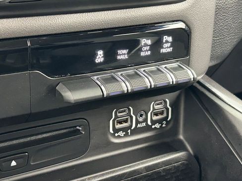 Used 2019 RAM 1500 Big Horn AWD/4WD image 27