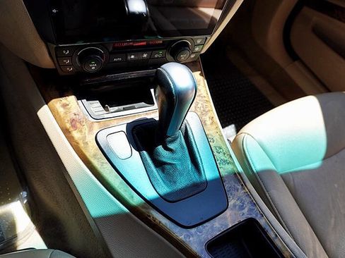 Used 2006 BMW 325i Sedan image 31