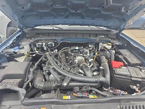 Used 2025 Ford Bronco Badlands AWD/4WD image 17