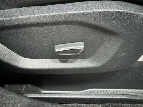 Used 2017 Ford Edge SEL w/ Equipment Group 201A image 19