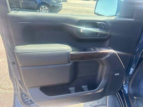Used 2020 GMC Sierra 1500 SLT w/ SLT Premium Plus Package AWD/4WD image 11