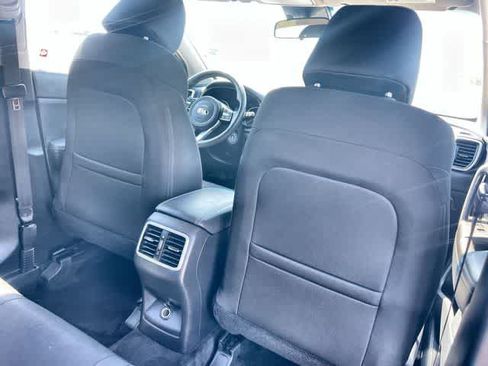 Used 2021 Kia Sportage LX FWD image 13