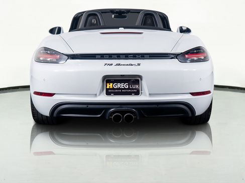 Used 2022 Porsche 718 Boxster S image 12