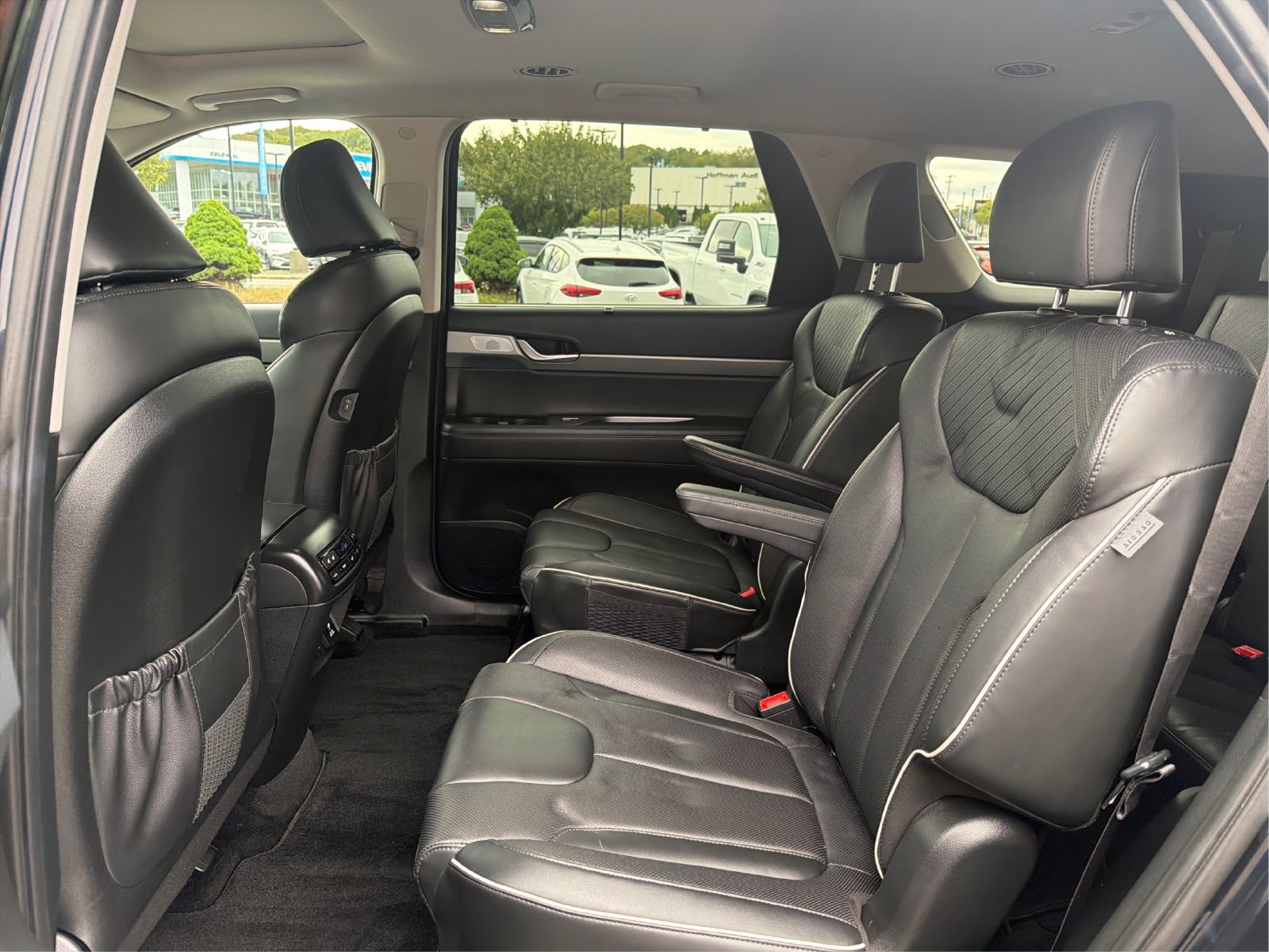 Used 2024 Hyundai Palisade SEL w/ Premium Package AWD/4WD image 10