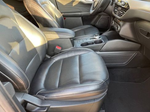 Used 2022 Ford Escape SEL FWD image 25