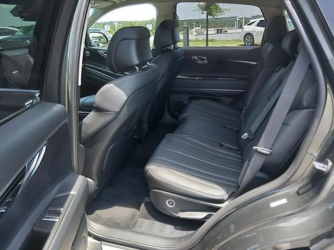Used 2025 Genesis GV80 2.5T Standard AWD/4WD image 12