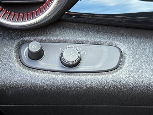 Used 2025 Chevrolet Trax RS w/ Driver Confidence Package image 41