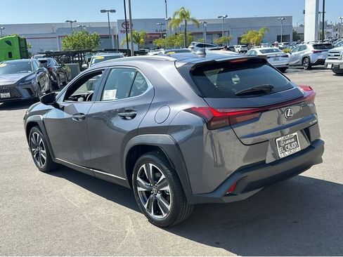 New 2026 Lexus UX 300h FWD image 4