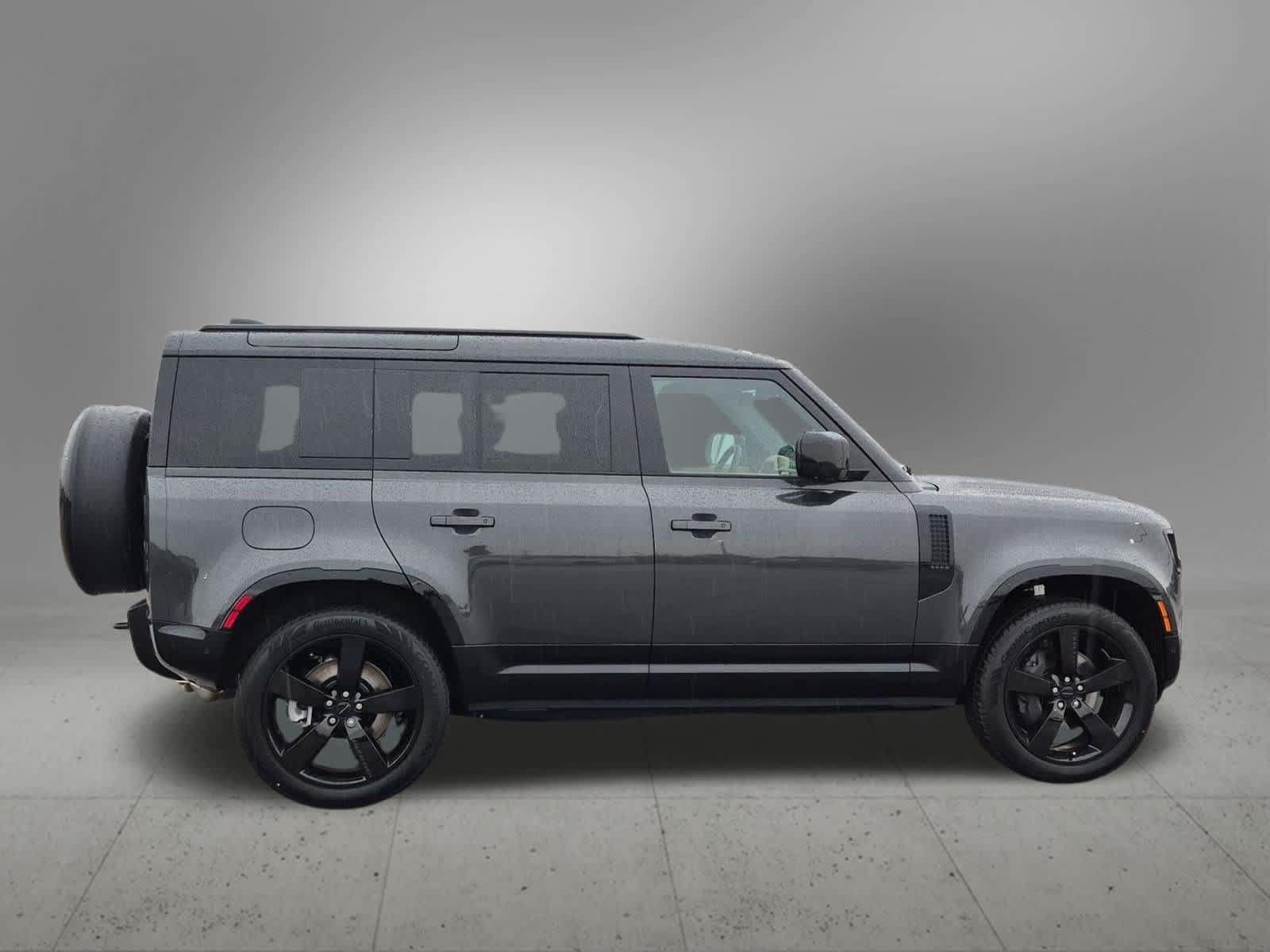 New 2026 Land Rover Defender 110 X-Dynamic SE AWD/4WD image 7