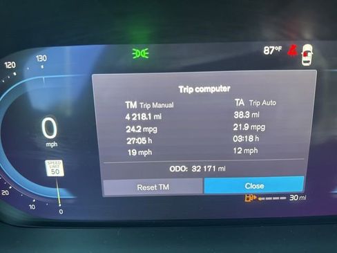 Used 2023 Volvo XC60 B5 Ultimate w/ Protection Package Premier image 2