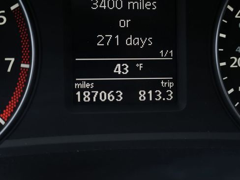 Used 2012 Volkswagen Passat 2.5 SE image 48