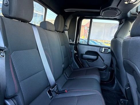 Used 2023 Jeep Gladiator Rubicon w/ LED Lighting Group image 24