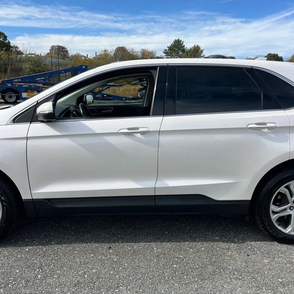 Used 2017 Ford Edge Titanium w/ Equipment Group 301A AWD/4WD image 4