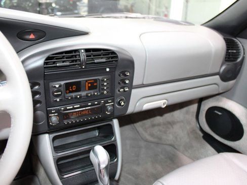 Used 2003 Porsche Boxster image 21