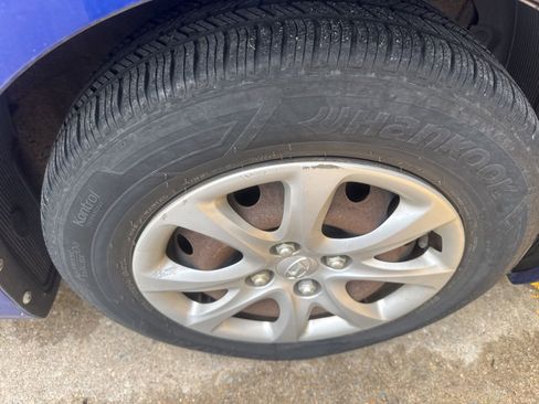 Used 2013 Hyundai Accent GLS image 11