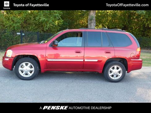 Used 2005 GMC Envoy SLT AWD/4WD image 2