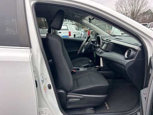 Used 2017 Toyota RAV4 LE image 16