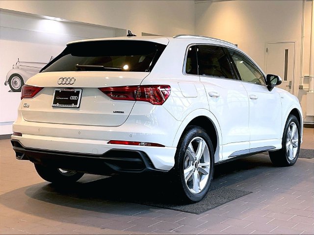 Certified 2023 Audi Q3 2.0T Premium w/ Convenience Package AWD/4WD image 8