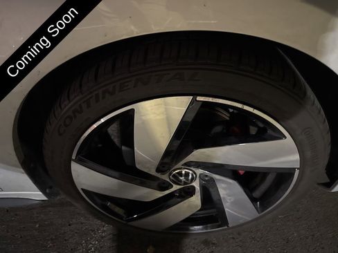 Used 2013 Volkswagen Jetta GLI image 21