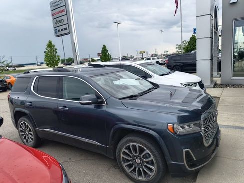 Used 2020 GMC Acadia Denali w/ Technology Package AWD/4WD image 7