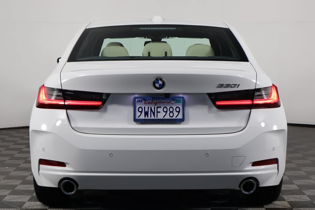 Certified 2026 BMW 330i Sedan w/ Premium Package RWD image 5