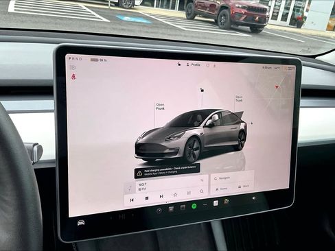 Used 2022 Tesla Model 3 image 18
