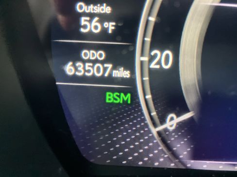 Used 2020 Lexus LS 500 w/ Interior Upgrade Package image 16