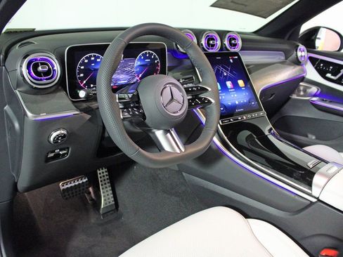 Certified 2026 Mercedes-Benz GLC 300 4MATIC image 15