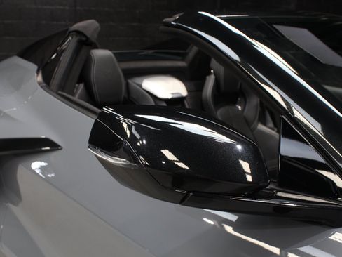 Used 2024 Chevrolet Corvette Stingray Premium Conv w/ Z51 Performance Package RWD image 33